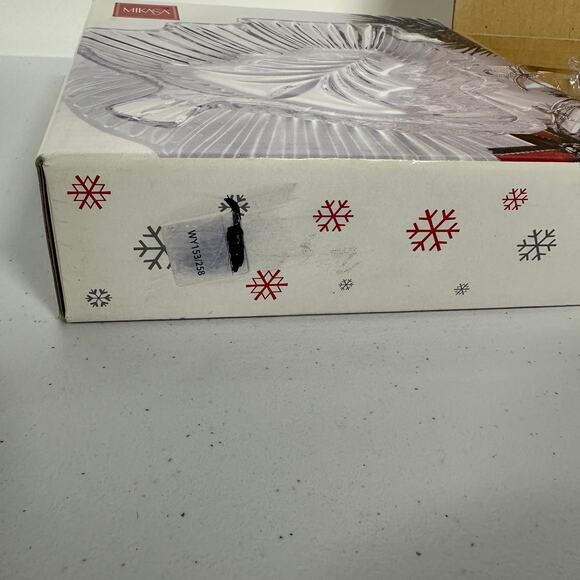 8" MIKASA Holiday Evergreen Christmas Holiday Tree Bowl, New in box - Picture 5 of 6